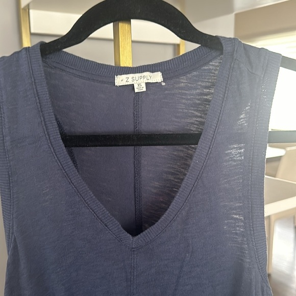 Z Supply, amazing versatile dress, navy, side slits - Picture 3 of 6